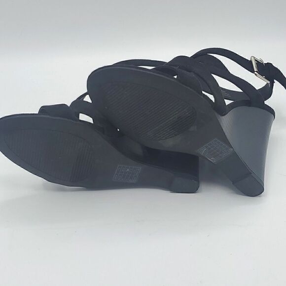 Forever 21 Black Strappy Wedges Size 7.5 - Picture 10 of 17